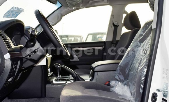 Sayi Imported Toyota Land Cruiser White Babbar mota in Import - Dubai a Agadez Sayi Imported Toyota Land Cruiser White Babbar mota in Import - Dubai a Agadez