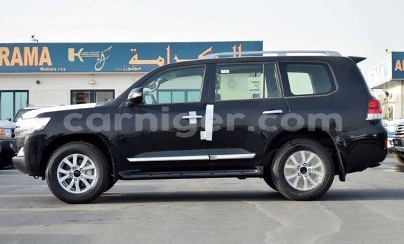 Sayi Imported Toyota Land Cruiser Black Babbar mota in Import - Dubai a Agadez Sayi Imported Toyota Land Cruiser Black Babbar mota in Import - Dubai a Agadez