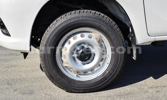 Sayi Imported Toyota Hilux White Mota in Import - Dubai a Agadez Sayi Imported Toyota Hilux White Mota in Import - Dubai a Agadez