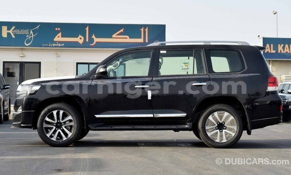 Sayi Imported Toyota Land Cruiser Black Babbar mota in Import - Dubai a Agadez Sayi Imported Toyota Land Cruiser Black Babbar mota in Import - Dubai a Agadez