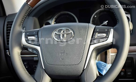 Sayi Imported Toyota Land Cruiser Black Babbar mota in Import - Dubai a Agadez Sayi Imported Toyota Land Cruiser Black Babbar mota in Import - Dubai a Agadez