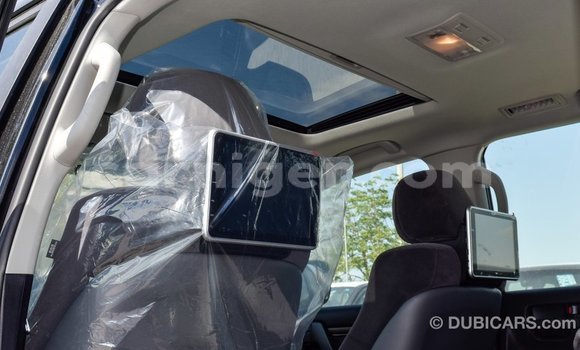 Buy Import Toyota Land Cruiser Black Truck in Import - Dubai in Agadez Buy Import Toyota Land Cruiser Black Truck in Import - Dubai in Agadez