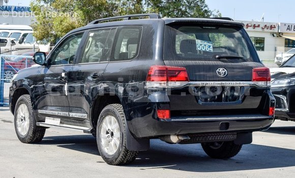 Buy Import Toyota Land Cruiser Black Truck in Import - Dubai in Agadez Buy Import Toyota Land Cruiser Black Truck in Import - Dubai in Agadez