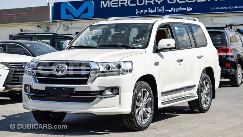 Big with watermark toyota land cruiser agadez import dubai 5562