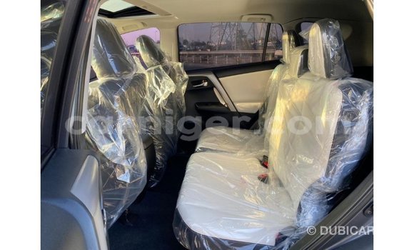 Buy Import Toyota Ade Other Truck in Import - Dubai in Agadez Buy Import Toyota Ade Other Truck in Import - Dubai in Agadez