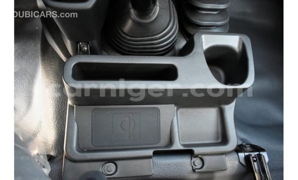 Sayi Imported Toyota Land Cruiser Red Babbar mota in Import - Dubai a Agadez Sayi Imported Toyota Land Cruiser Red Babbar mota in Import - Dubai a Agadez