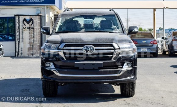 Buy Import Toyota Land Cruiser Black Truck in Import - Dubai in Agadez Buy Import Toyota Land Cruiser Black Truck in Import - Dubai in Agadez