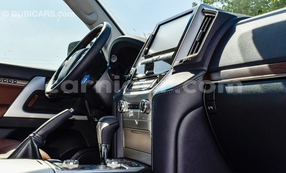 Buy Import Toyota Land Cruiser Black Truck in Import - Dubai in Agadez Buy Import Toyota Land Cruiser Black Truck in Import - Dubai in Agadez