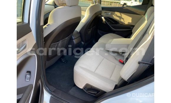 اشتري Imported Hyundai Santa Fe White سيارة في Import - Dubai في أغاديز اشتري Imported Hyundai Santa Fe White سيارة في Import - Dubai في أغاديز