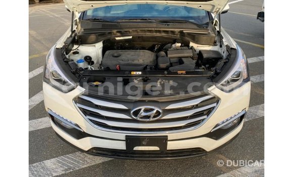 اشتري Imported Hyundai Santa Fe White سيارة في Import - Dubai في أغاديز اشتري Imported Hyundai Santa Fe White سيارة في Import - Dubai في أغاديز