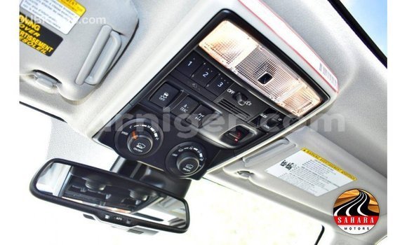 Sayi Imported Toyota Ade White Babbar mota in Import - Dubai a Agadez Sayi Imported Toyota Ade White Babbar mota in Import - Dubai a Agadez