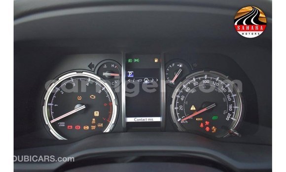 Sayi Imported Toyota Ade White Babbar mota in Import - Dubai a Agadez Sayi Imported Toyota Ade White Babbar mota in Import - Dubai a Agadez