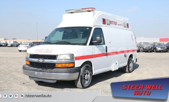 Buy Import Chevrolet Express White Car in Import - Dubai in Agadez