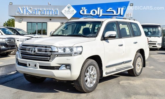 Sayi Imported Toyota Land Cruiser White Babbar mota in Import - Dubai a Agadez Sayi Imported Toyota Land Cruiser White Babbar mota in Import - Dubai a Agadez