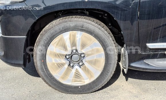 Sayi Imported Toyota Land Cruiser Black Babbar mota in Import - Dubai a Agadez Sayi Imported Toyota Land Cruiser Black Babbar mota in Import - Dubai a Agadez