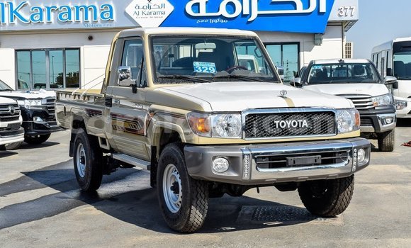 Sayi Imported Toyota Land Cruiser Beige Babbar mota in Import - Dubai a Agadez Sayi Imported Toyota Land Cruiser Beige Babbar mota in Import - Dubai a Agadez