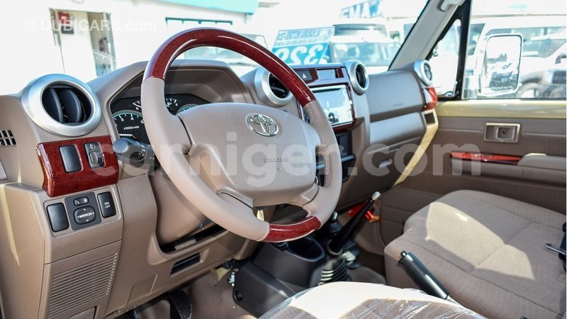 Big with watermark toyota land cruiser agadez import dubai 5585