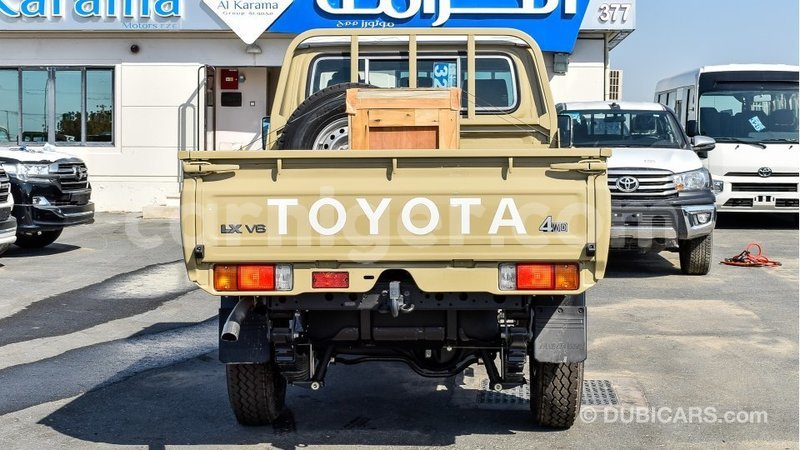 Big with watermark toyota land cruiser agadez import dubai 5585