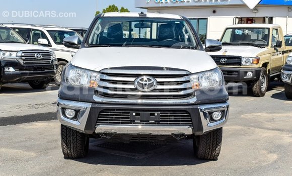 Sayi Imported Toyota Hilux Other Mota in Import - Dubai a Agadez Sayi Imported Toyota Hilux Other Mota in Import - Dubai a Agadez
