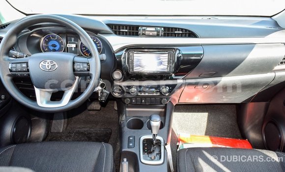 Sayi Imported Toyota Hilux Other Mota in Import - Dubai a Agadez Sayi Imported Toyota Hilux Other Mota in Import - Dubai a Agadez