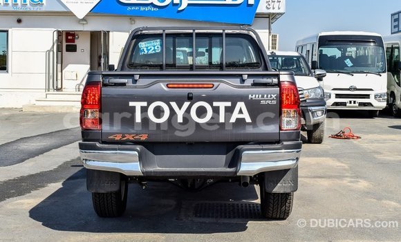 Sayi Imported Toyota Hilux Other Mota in Import - Dubai a Agadez Sayi Imported Toyota Hilux Other Mota in Import - Dubai a Agadez