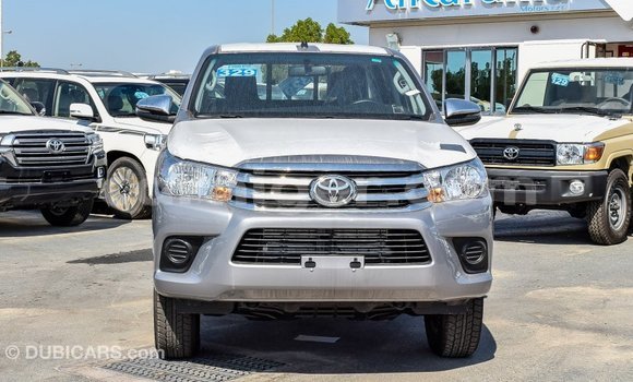 Sayi Imported Toyota Hilux Other Mota in Import - Dubai a Agadez Sayi Imported Toyota Hilux Other Mota in Import - Dubai a Agadez
