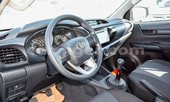Sayi Imported Toyota Hilux Other Mota in Import - Dubai a Agadez Sayi Imported Toyota Hilux Other Mota in Import - Dubai a Agadez