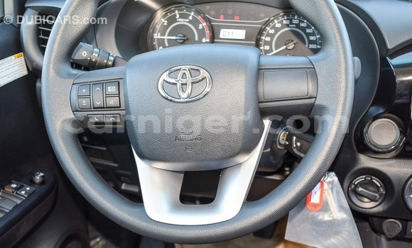 Sayi Imported Toyota Hilux Other Mota in Import - Dubai a Agadez Sayi Imported Toyota Hilux Other Mota in Import - Dubai a Agadez