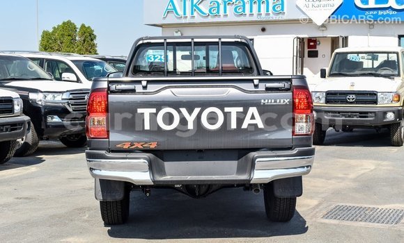 Sayi Imported Toyota Hilux Other Mota in Import - Dubai a Agadez Sayi Imported Toyota Hilux Other Mota in Import - Dubai a Agadez