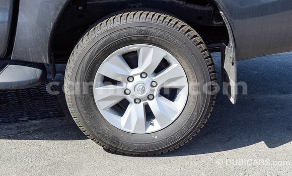 Sayi Imported Toyota Hilux Other Mota in Import - Dubai a Agadez Sayi Imported Toyota Hilux Other Mota in Import - Dubai a Agadez