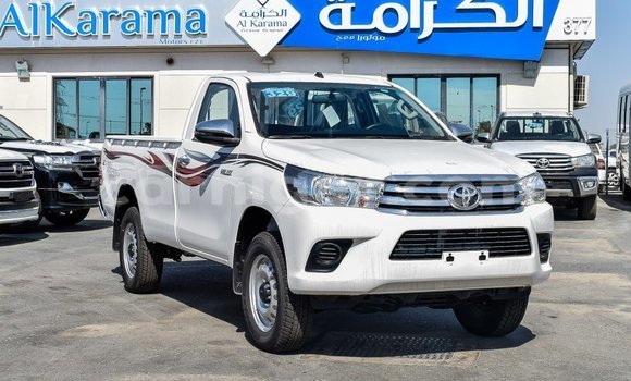Sayi Imported Toyota Hilux White Mota in Import - Dubai a Agadez Sayi Imported Toyota Hilux White Mota in Import - Dubai a Agadez