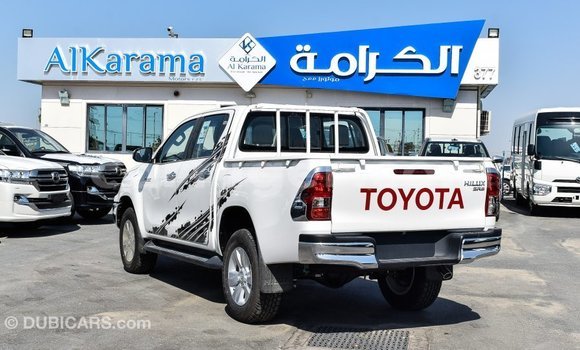 Sayi Imported Toyota Hilux White Mota in Import - Dubai a Agadez Sayi Imported Toyota Hilux White Mota in Import - Dubai a Agadez