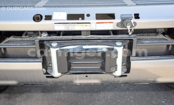 Sayi Imported Toyota Land Cruiser Beige Babbar mota in Import - Dubai a Agadez Sayi Imported Toyota Land Cruiser Beige Babbar mota in Import - Dubai a Agadez