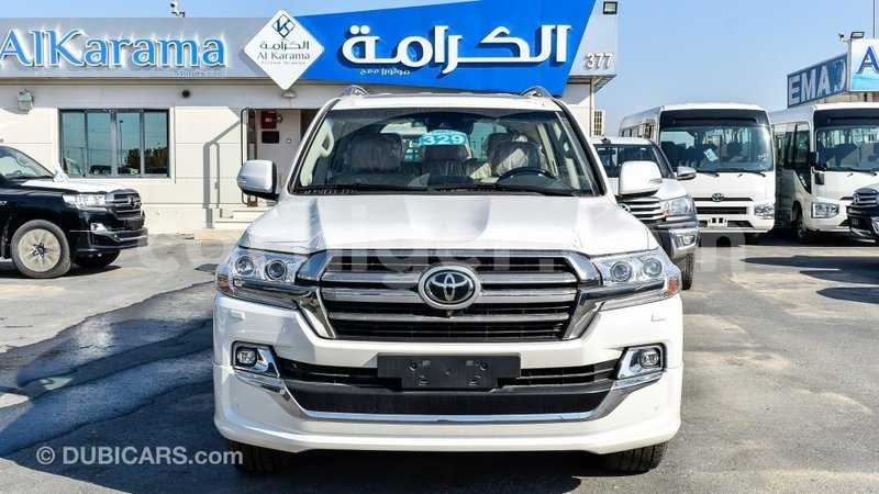 Big with watermark toyota land cruiser agadez import dubai 5596