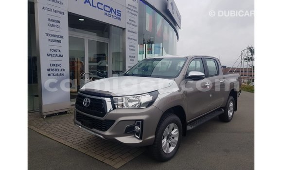 Buy Import Toyota Hilux Other Car in Import - Dubai in Agadez Buy Import Toyota Hilux Other Car in Import - Dubai in Agadez