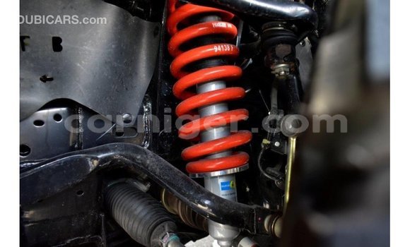 Sayi Imported Toyota Hilux Black Mota in Import - Dubai a Agadez Sayi Imported Toyota Hilux Black Mota in Import - Dubai a Agadez