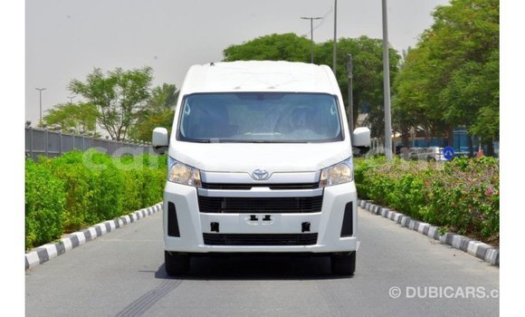 Sayi Imported Toyota Hiace White Mota in Import - Dubai a Agadez Sayi Imported Toyota Hiace White Mota in Import - Dubai a Agadez