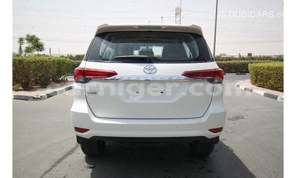 Buy Import Toyota Fortuner White Car in Import - Dubai in Agadez Buy Import Toyota Fortuner White Car in Import - Dubai in Agadez