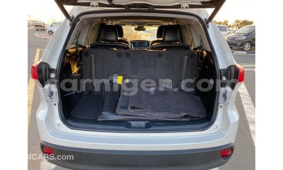 Buy Import Toyota Highlander White Car in Import - Dubai in Agadez Buy Import Toyota Highlander White Car in Import - Dubai in Agadez