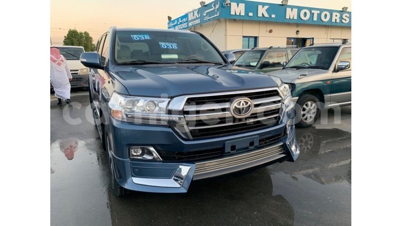 Big with watermark toyota land cruiser agadez import dubai 5612