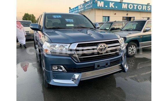 Sayi Imported Toyota Land Cruiser Blue Babbar mota in Import - Dubai a Agadez Sayi Imported Toyota Land Cruiser Blue Babbar mota in Import - Dubai a Agadez