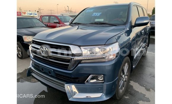 Sayi Imported Toyota Land Cruiser Blue Babbar mota in Import - Dubai a Agadez Sayi Imported Toyota Land Cruiser Blue Babbar mota in Import - Dubai a Agadez
