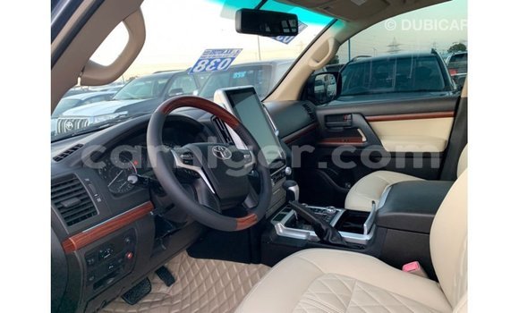 Sayi Imported Toyota Land Cruiser Blue Babbar mota in Import - Dubai a Agadez Sayi Imported Toyota Land Cruiser Blue Babbar mota in Import - Dubai a Agadez
