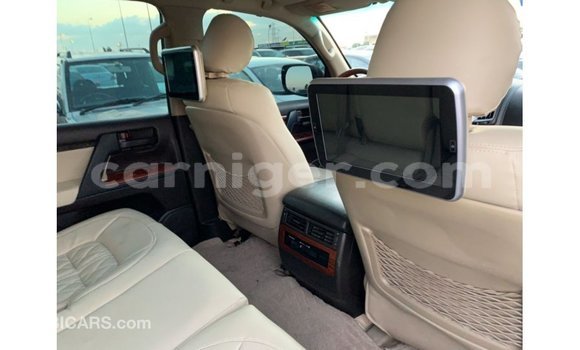 Sayi Imported Toyota Land Cruiser Blue Babbar mota in Import - Dubai a Agadez Sayi Imported Toyota Land Cruiser Blue Babbar mota in Import - Dubai a Agadez