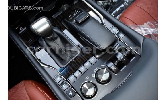 Sayi Imported Lexus LX White Mota in Import - Dubai a Agadez Sayi Imported Lexus LX White Mota in Import - Dubai a Agadez