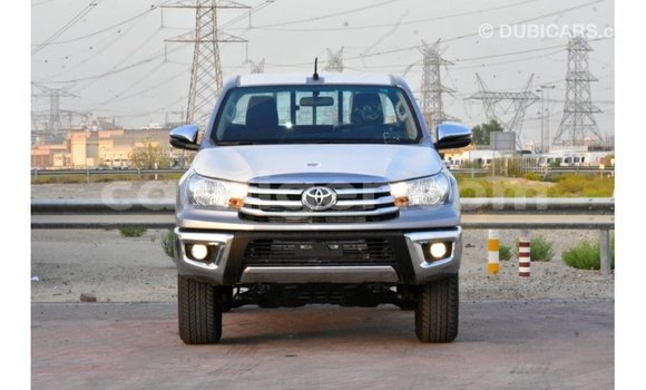 Sayi Imported Toyota Hilux Other Mota in Import - Dubai a Agadez Sayi Imported Toyota Hilux Other Mota in Import - Dubai a Agadez
