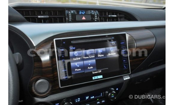 Sayi Imported Toyota Hilux Other Mota in Import - Dubai a Agadez Sayi Imported Toyota Hilux Other Mota in Import - Dubai a Agadez