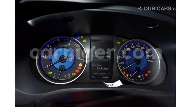 Big with watermark toyota hilux agadez import dubai 5624