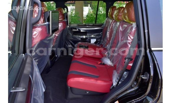 Sayi Imported Lexus LX Black Mota in Import - Dubai a Agadez Sayi Imported Lexus LX Black Mota in Import - Dubai a Agadez