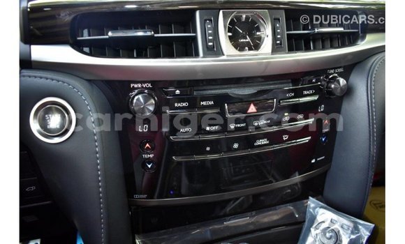 Sayi Imported Lexus LX Black Mota in Import - Dubai a Agadez Sayi Imported Lexus LX Black Mota in Import - Dubai a Agadez